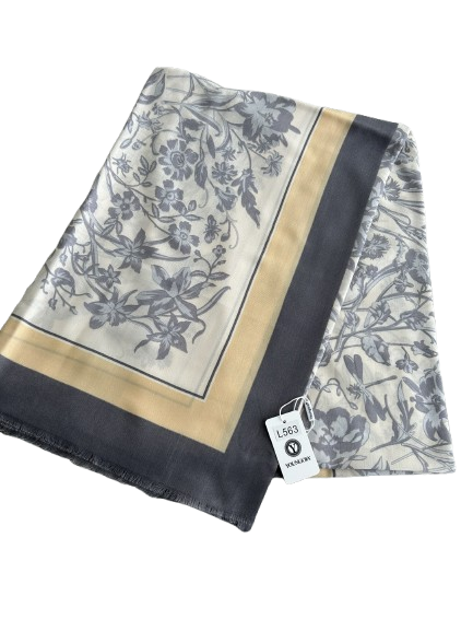 L563 Margo rašto pilkai gelsvas šalikas