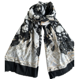 C2581 Margo rašto juodas šalikas